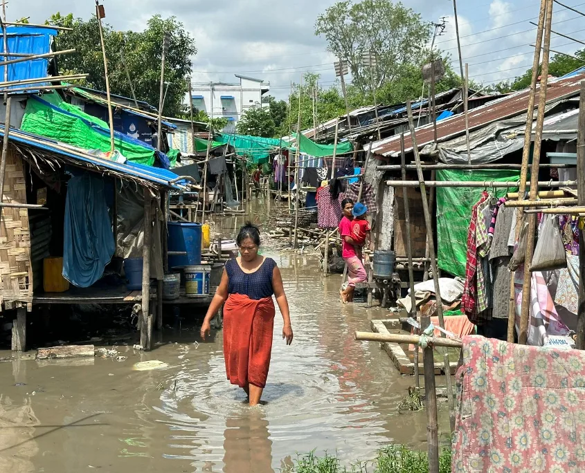 Slum von Yangon nach dem großen Regen