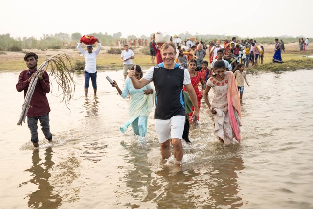 Begegnungen bei traditioneller chhath-puja